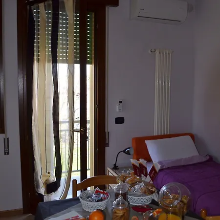 Ca' Gialla Bed and Breakfast 4*